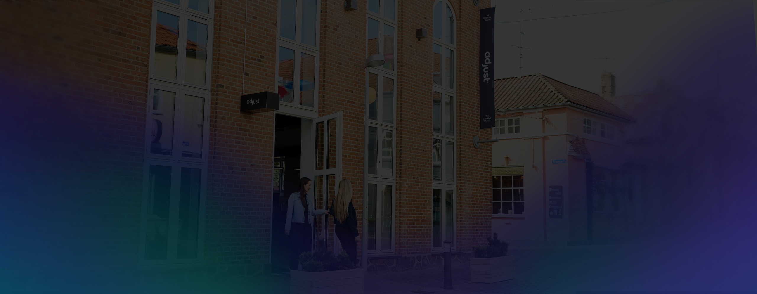 Adjust Digital team samarbejde og kampagne rådgivning